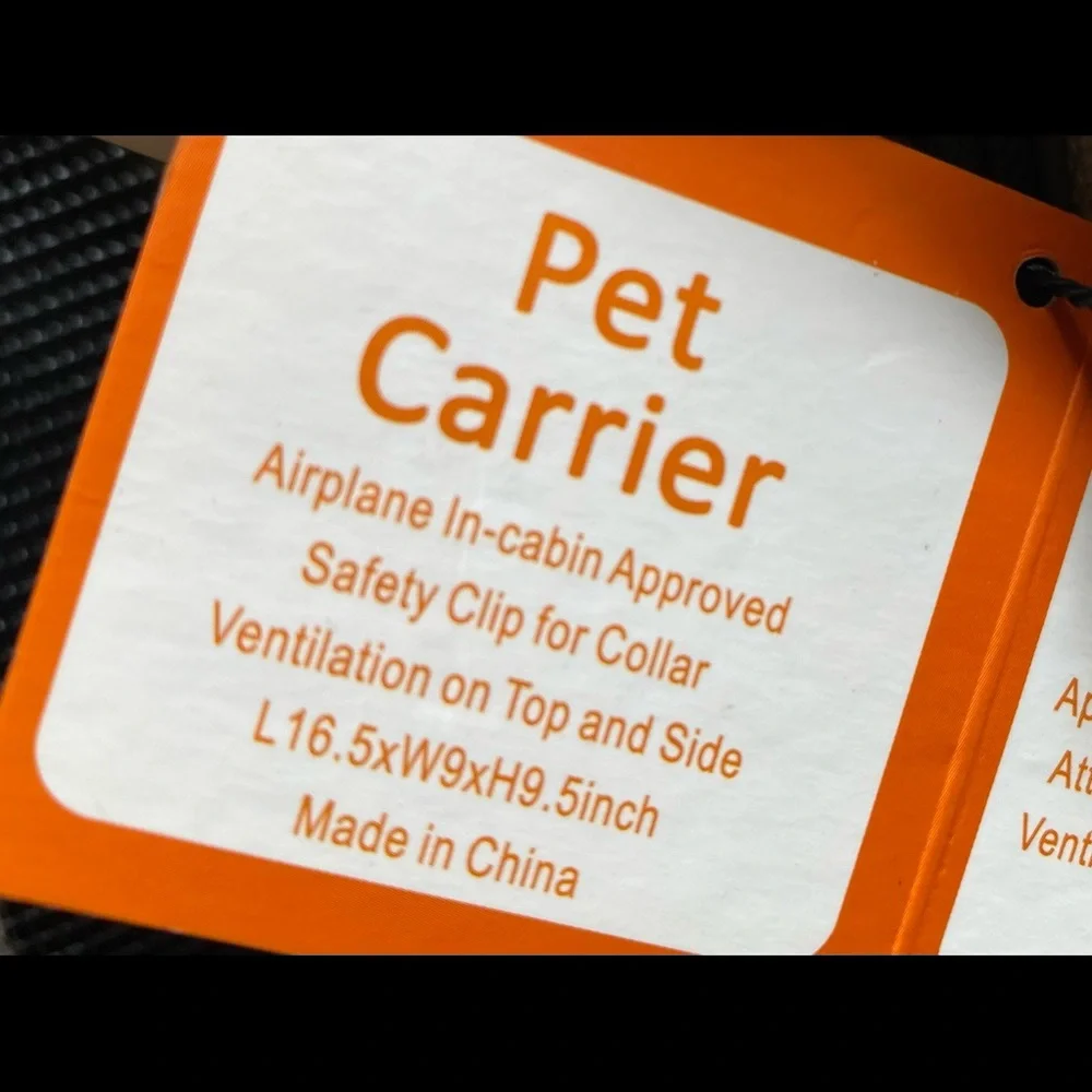 NWT Bon Voyage pet carrier